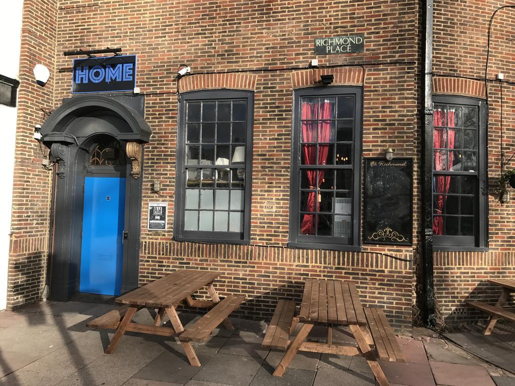 Backpackers * Hove